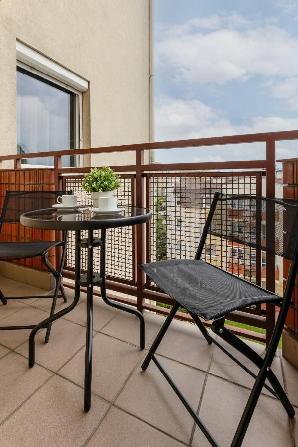 Apartment Cozy With Parking In Ursus By Renters